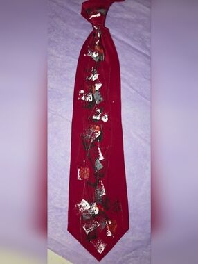 Hand Painted - Monterey "County-by-the-Sea" Men's Wearhouse Hand Sewn Silk Tie